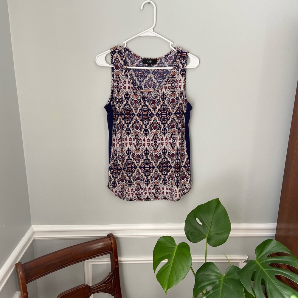 Naïf Medium Sleeveless Blouse